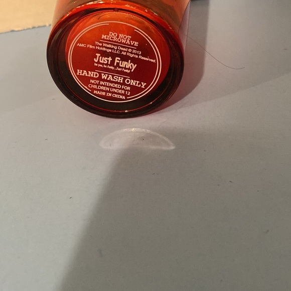 AMC 2013 JUST FUNKY ZOMBIE THE WALKING DEAD 6” GLASS - Picture 3 of 4